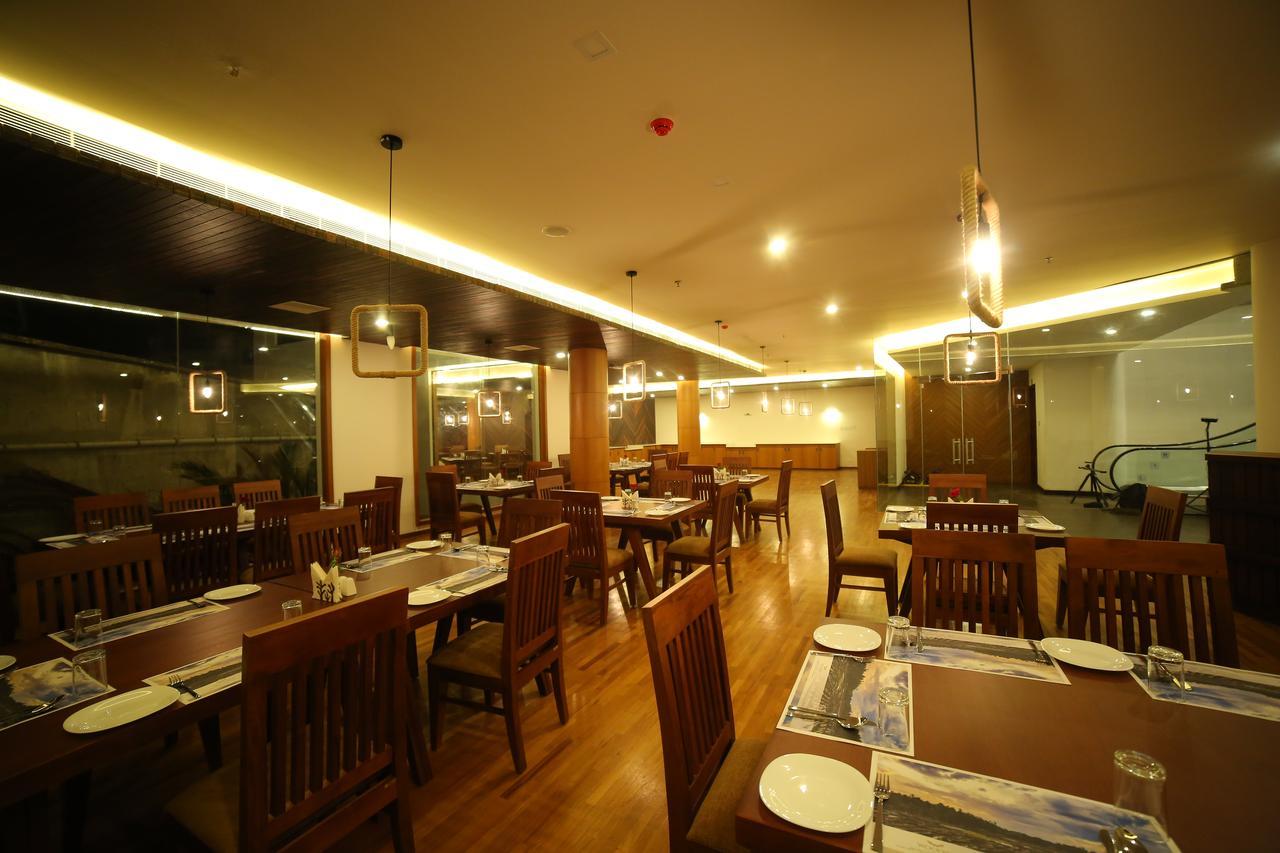 Woodies Bleisure Hotel Kozhikode Exterior photo